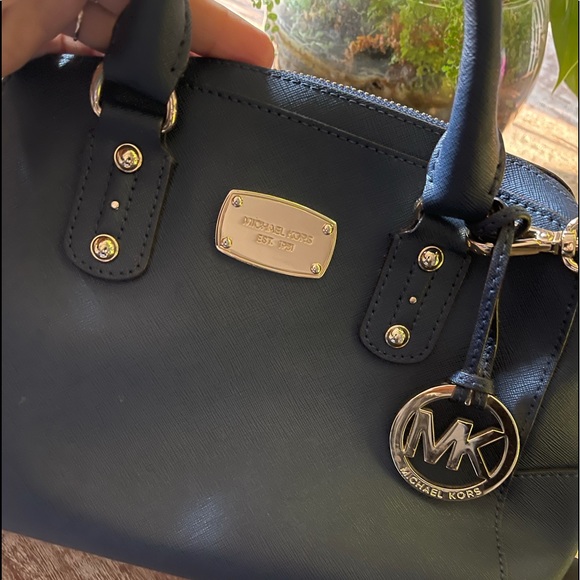 Michael Kors Purse/Wallet Set - Picture 6 of 7